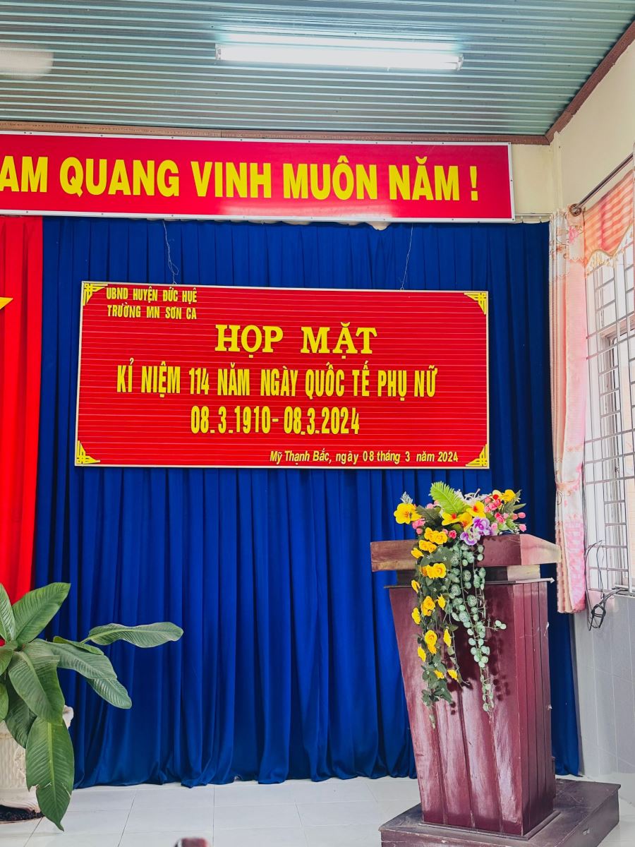 Tổ chức ngày Quốc tế Phụ nữ 8/3 